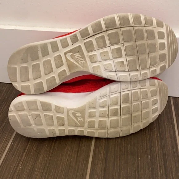 Nike Roshe NM Flyknit Mens Athletic Running Shoes Size 8.5 Red 677243-603 - Picture 4 of 5
